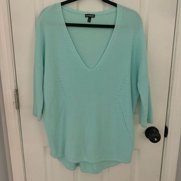 Express Women’s Light Weight Sweater V-Neck Light Blue Large B0412 - Picture 1 of 5